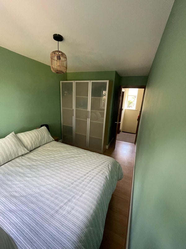 Photo 1: Bedroom