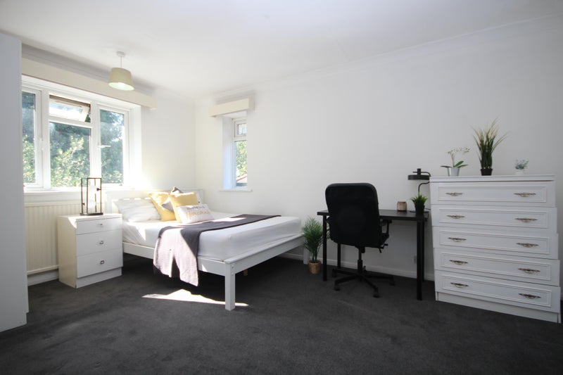 Photo 1: ROOM 4 - AVAILABLE NOW
