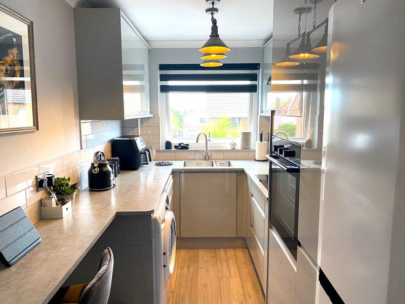 Photo 1: Kitchen