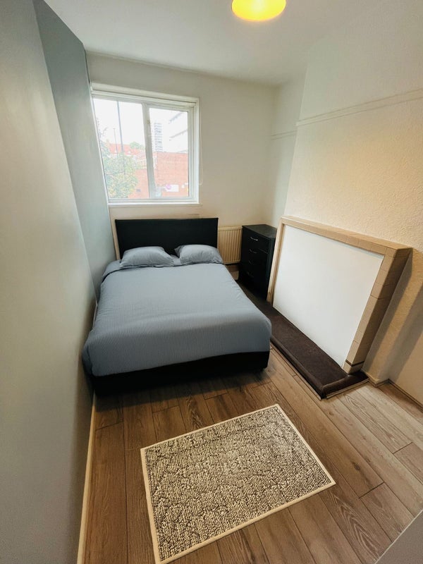 Photo 1: £790