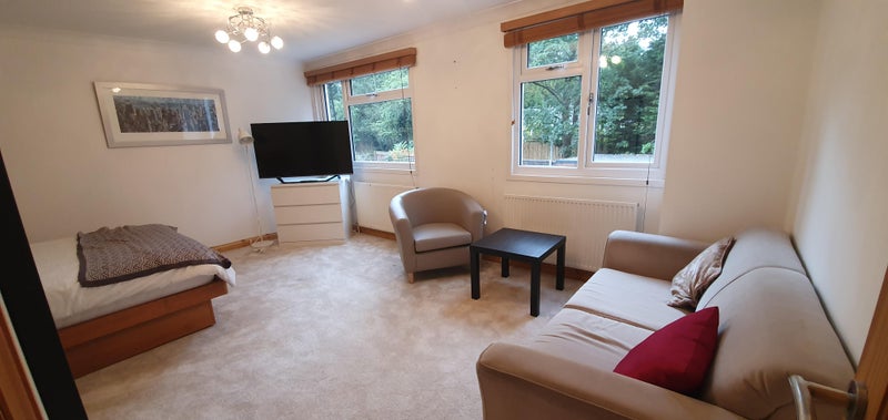 Photo 1: Room 2