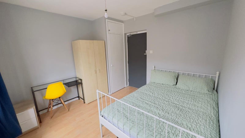 Photo 1: Room 4 - Available from 30/10- £750