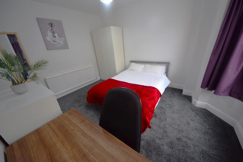 Photo 1: Bedroom Photo 2