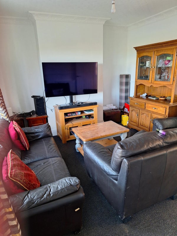 Photo 1: Living Room