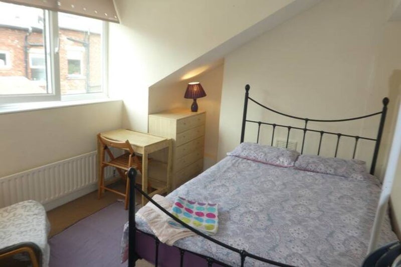 Photo 1: Room 4 1st OCT 