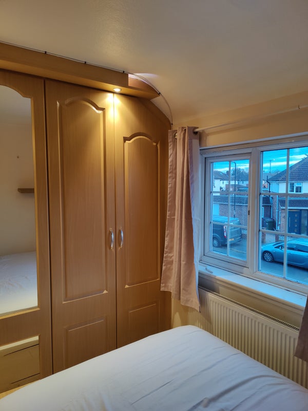 Photo 1: Room