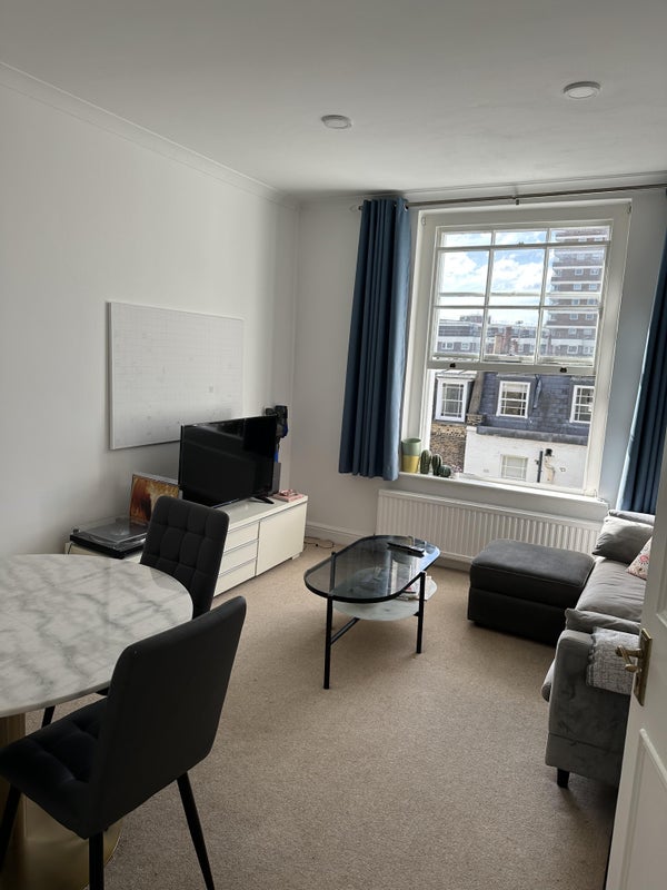 Photo 1: Living room