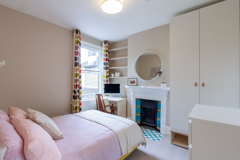 Photo 1: Double Bedroom - Available to Let