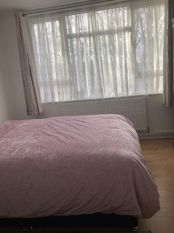 Photo 1: Single room 
