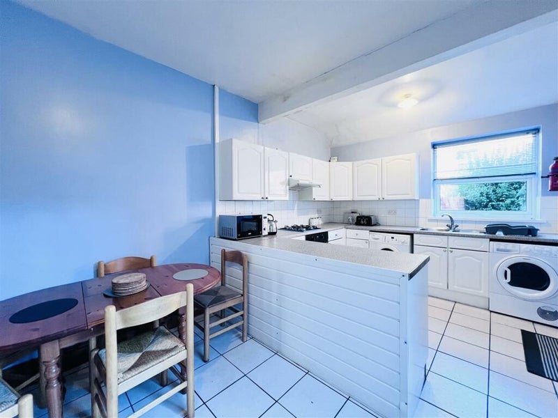 Photo 1: Kitchen/Diner View 1