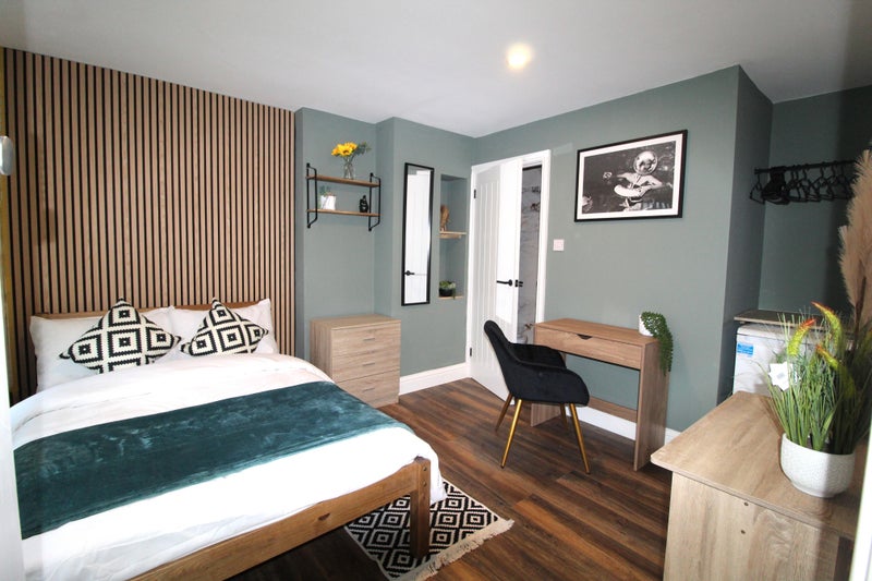 Photo 1: Room 1 £795