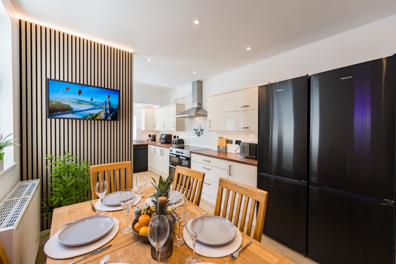 Photo 1: Large, light and airy modern kitchen with all the mod cons!
