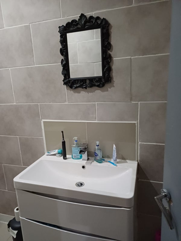 Photo 1: Bathroom