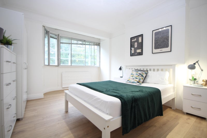 Photo 1: ROOM 3