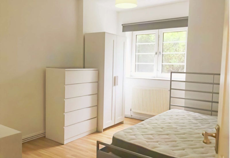 Photo 1: Master Room