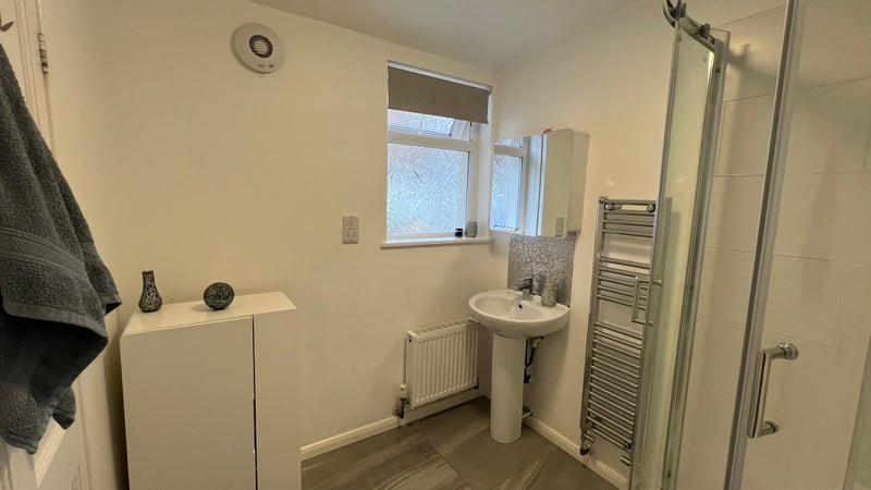 Photo 1: Private Bathroom
