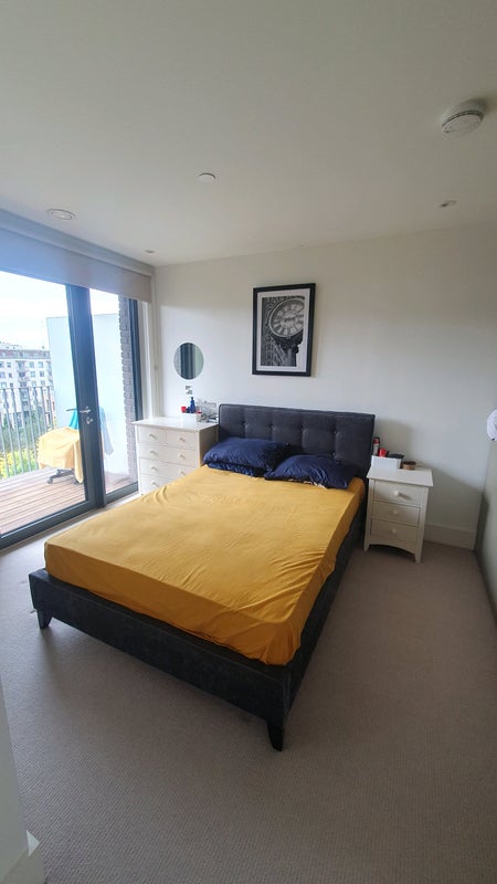 Photo 1: Bedroom
