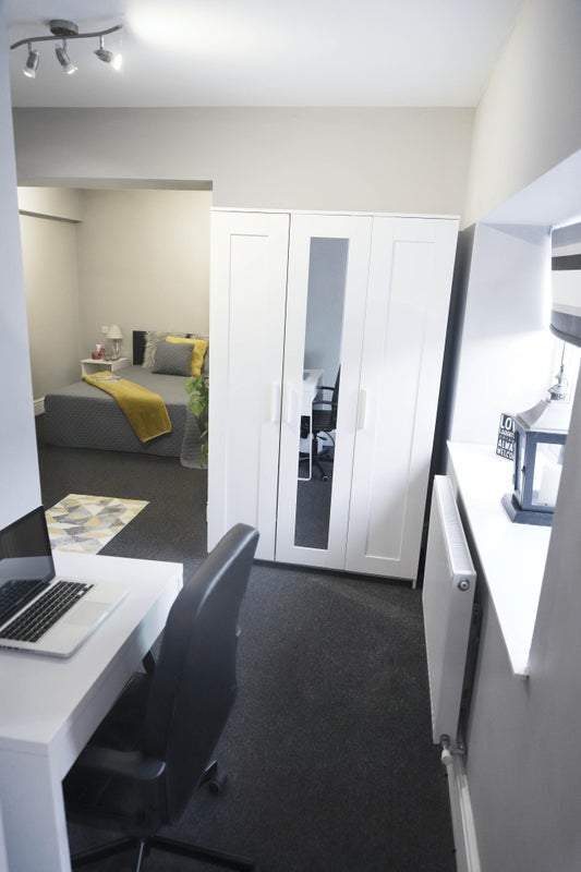 Photo 1: Optional desk and chair if needed