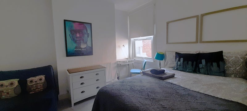 Photo 1: Comfortable and cosy single bedroom