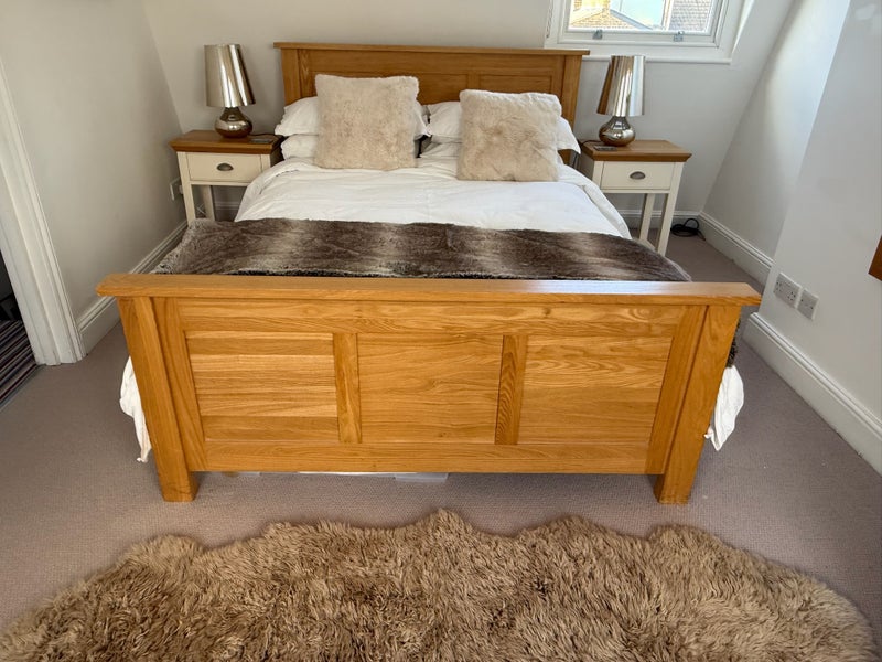 Photo 1: King-sized bed