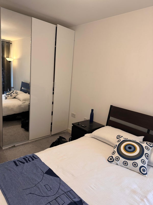 Photo 1: Bedroom Pic 2