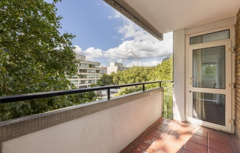 Photo 1: Balcony