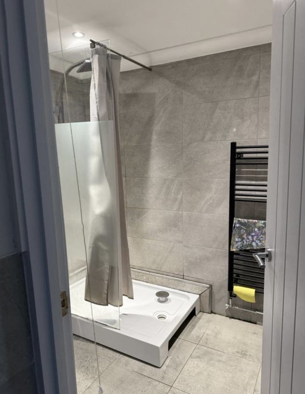 Photo 1: Toilet/ shower