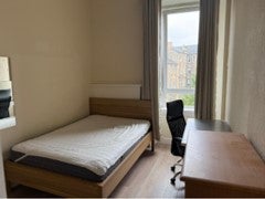 Photo 1: Room