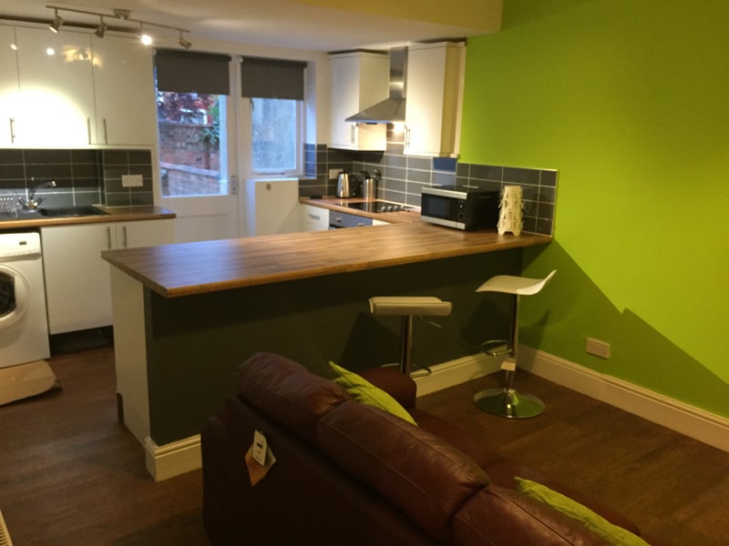 Photo 1: kitchen/sitting room