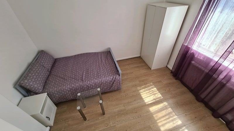 Photo 1: Master room