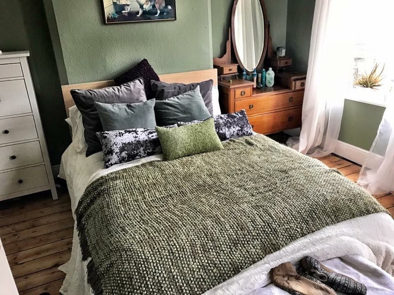 Photo 1: DOIBLE BEDROOM