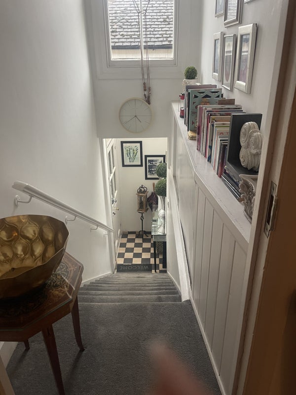 Photo 1: Stairs 