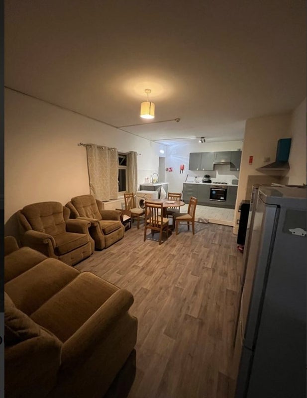 Photo 1: Living Room 