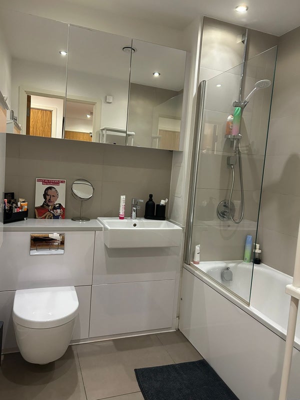 Photo 1: Personal bathroom