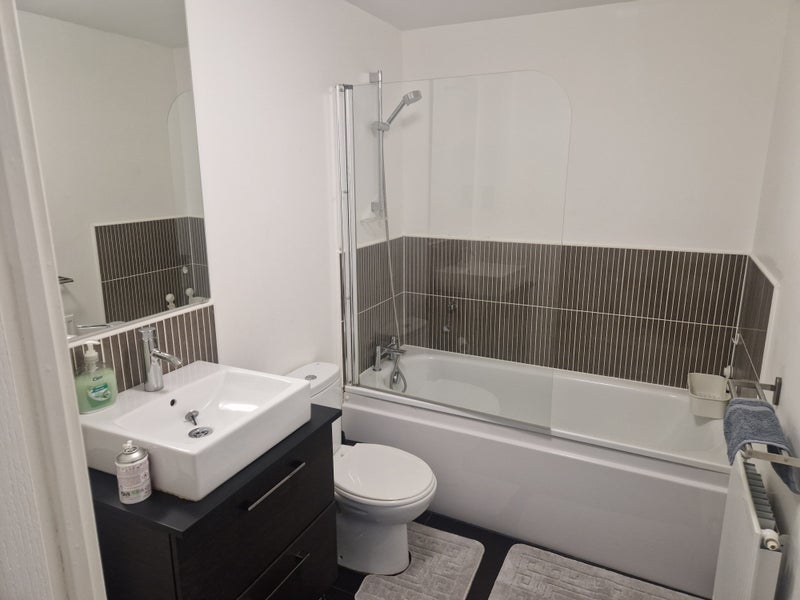 Photo 1: Available bathroom