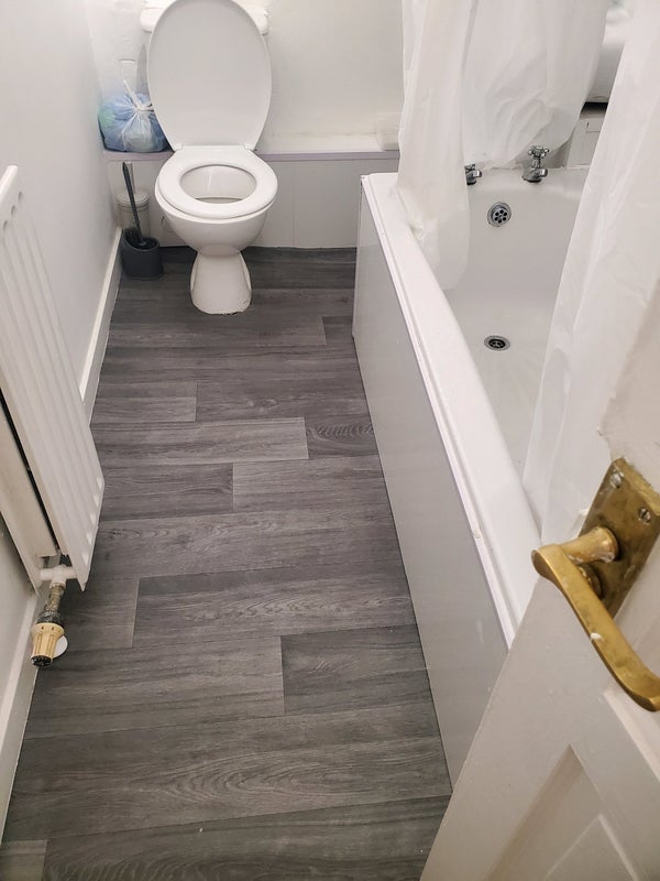 Photo 1: Bathroom