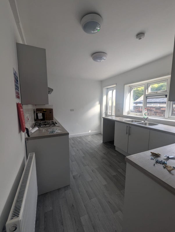 Photo 1: Communal Kitchen