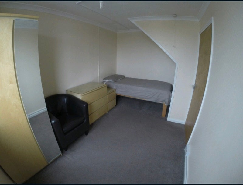Photo 1: Room 3