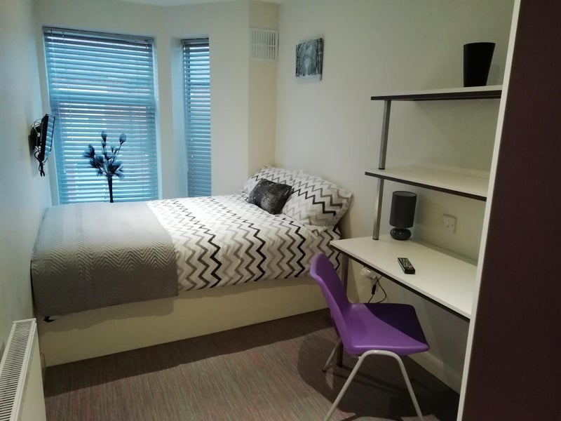 Photo 1: Room 3 £435