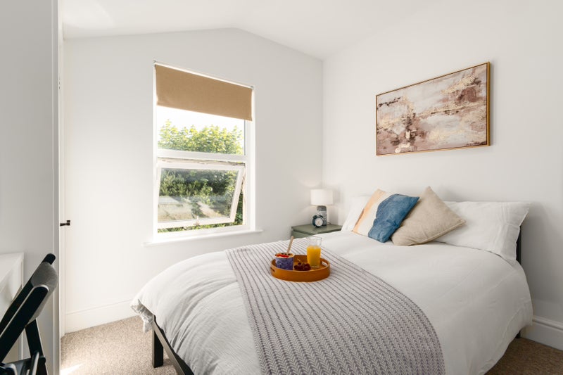 Photo 1: Room 5 - Spacious, quiet room (at the back of the property) with it's own spacious off-suite bathroo