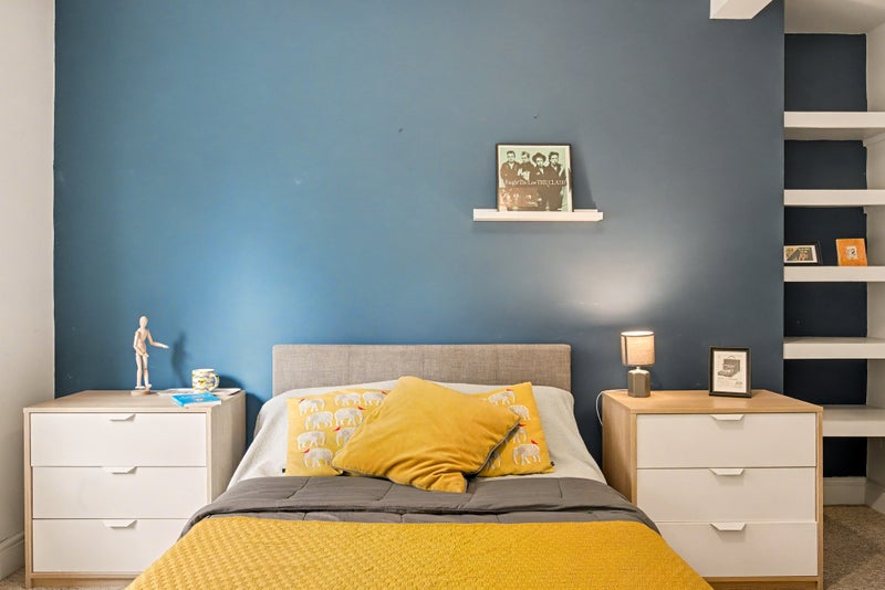 Photo 1: Fully furnished room with ensuite