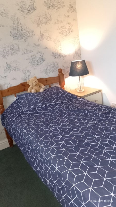 Photo 1: South facing room