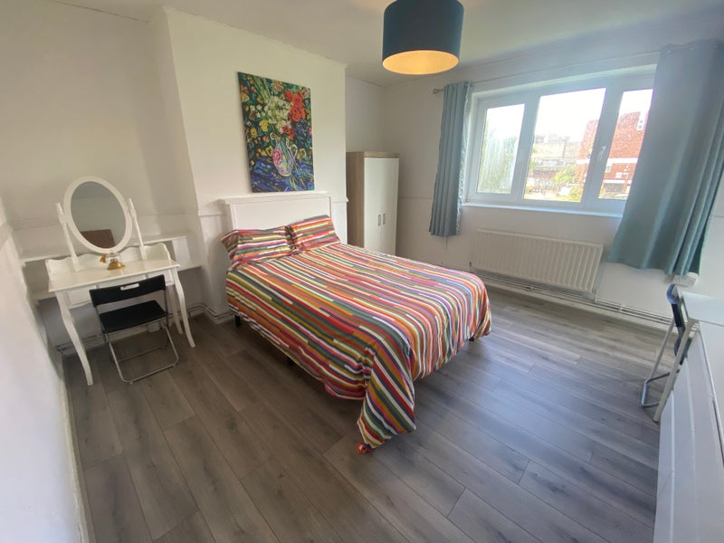 Photo 1: 950pcm ✶ available from 25.10.2025