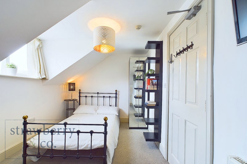 Photo 1: Room 8