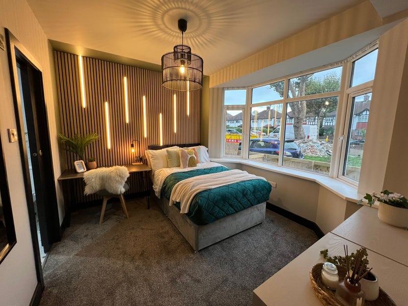 Photo 1: Room A