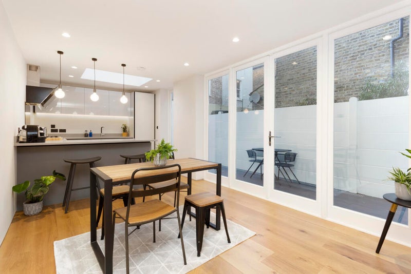 Photo 1: Kitchen