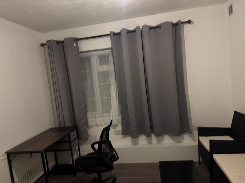 Photo 1: Living room