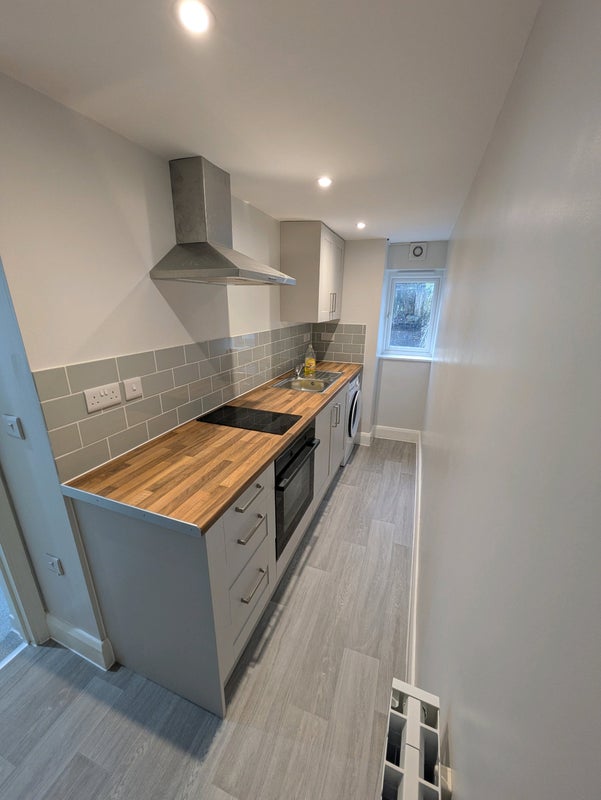 Photo 1: Kitchen