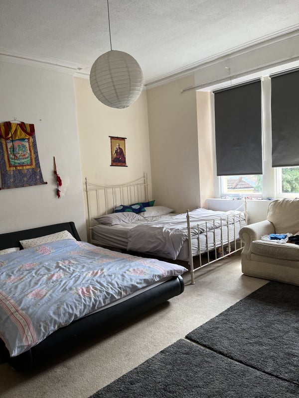Photo 1: double bed room