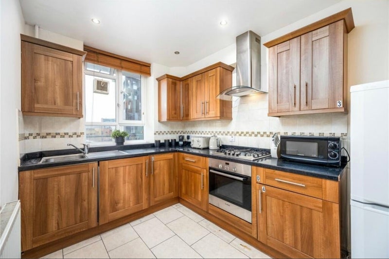Photo 1: Kitchen